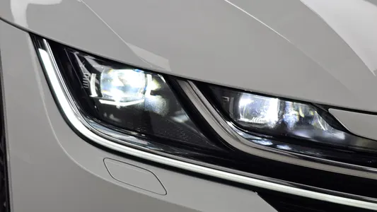 Volkswagen 아테온 2.0 TDI 2019 22
