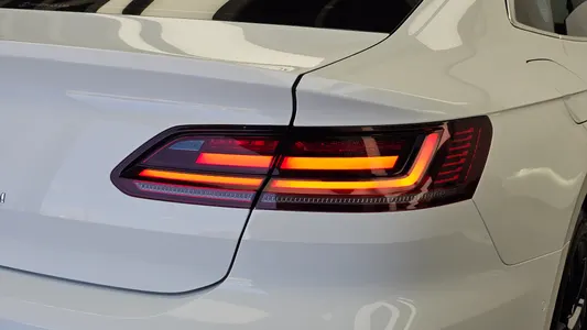 Volkswagen 아테온 2.0 TDI 2019 23
