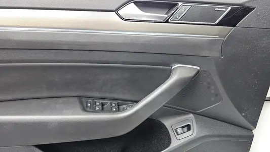 Volkswagen 아테온 2.0 TDI 2019 33