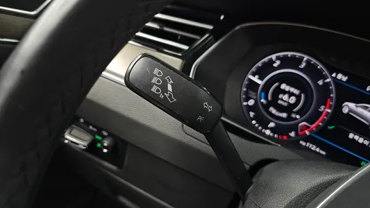 Volkswagen 아테온 2.0 TDI 2019 36