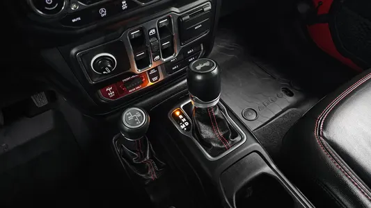 Jeep (JL) 2.0 4 2020 9