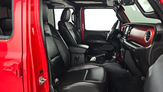 Jeep (JL) 2.0 4 2020 10