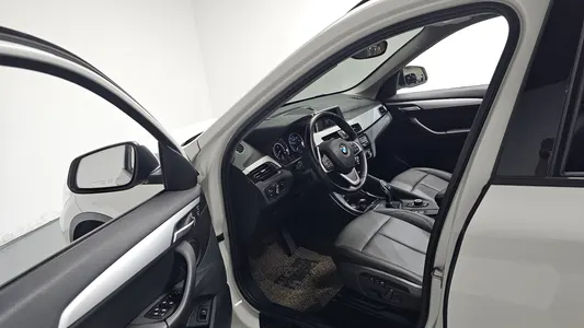 BMW X1 (F48) xDrive 18d 2019 10