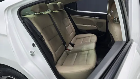 Hyundai AD 1.6 e-VGT 2016 26
