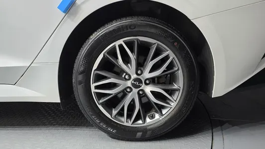 Kia K5 3 2.0 2022 21
