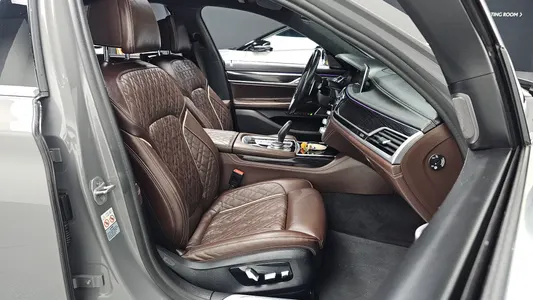 BMW 7 Series (G11) 740Li xDrive M 2021 26