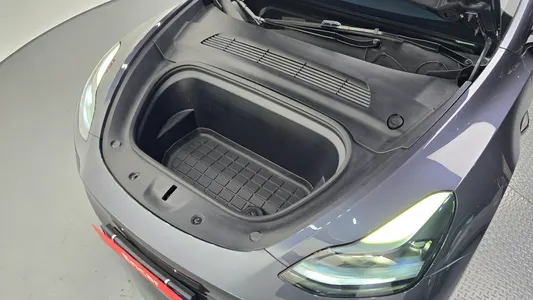 Tesla Y RWD 2023 6