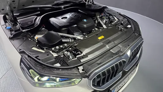 BMW 5 Series (G60) 530e M 2024 6
