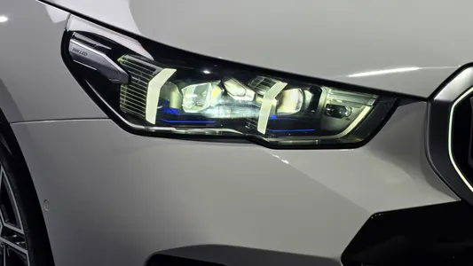 BMW 5 Series (G60) 530e M 2024 22