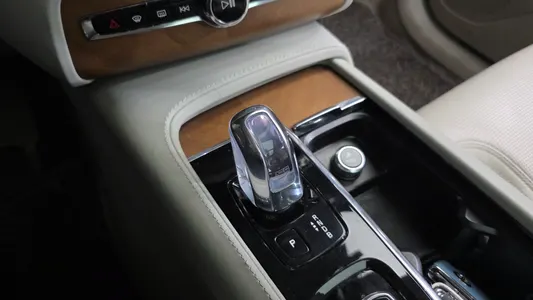 Volvo XC90 2 T8 2018 9