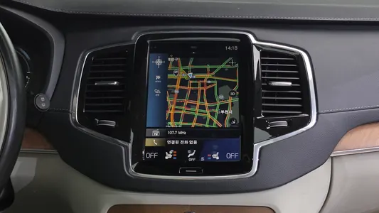 Volvo XC90 2 T8 2018 14