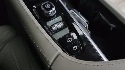 Volvo XC90 2 T8 2018 34