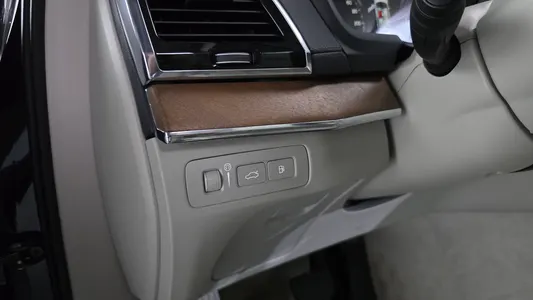 Volvo XC90 2 T8 2018 28