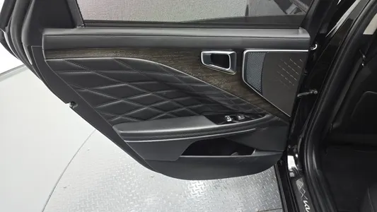 Kia K8 2022 25