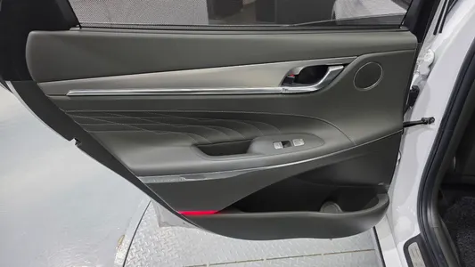 Hyundai IG 2021 25