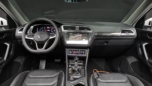 Volkswagen 2 2.0 TDI 4 2023 6