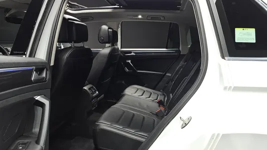 Volkswagen 2 2.0 TDI 4 2023 12
