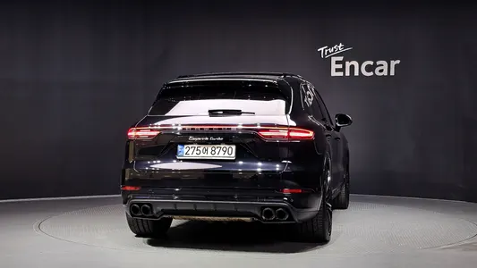 Porsche (PO536) 4.0 2021 4