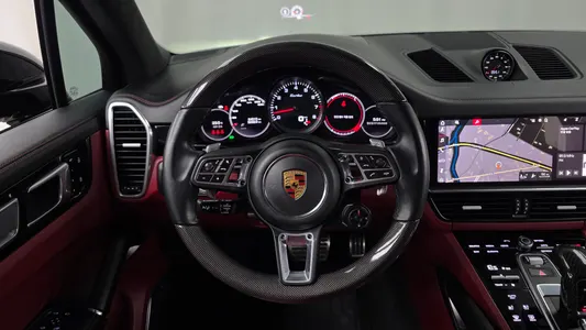 Porsche (PO536) 4.0 2021 13