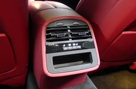 Maserati 콰트로포르테 3.0 GT 2022 14