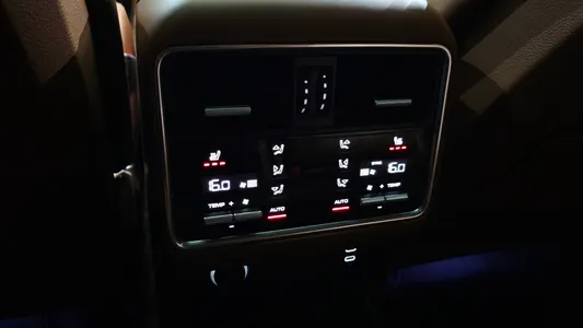 Porsche (PO536) 3.0 2023 34