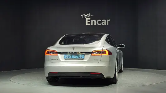 Tesla S 100D 2017 4