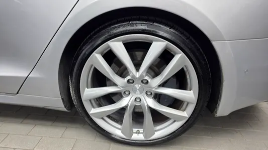 Tesla S 100D 2017 21