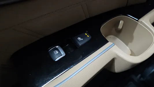 Kia 4 HEV 1.6 2WD 2024 36