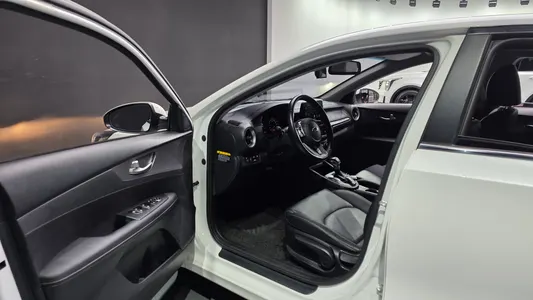 Kia K3 2019 10