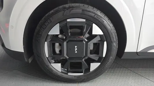 Kia 4 HEV 7 2024 5