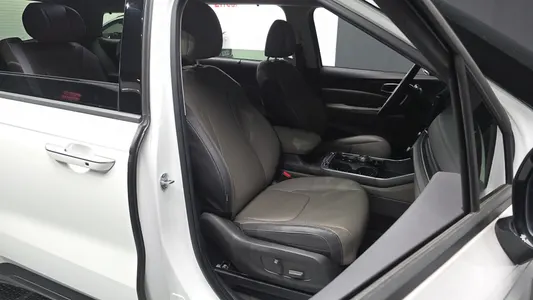 Kia 4 HEV 7 2024 26