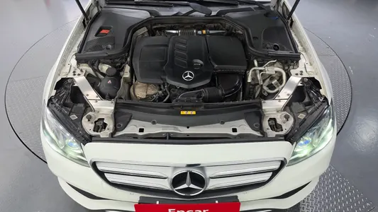 Mercedes-Benz E-Class W213 E220d 2018 6