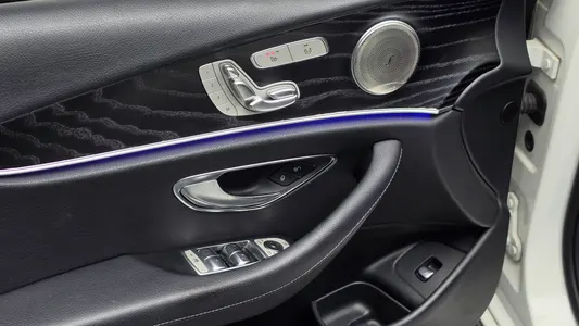 Mercedes-Benz E-Class W213 E220d 2018 20