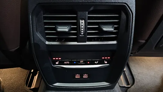 BMW i4 M50 2023 18