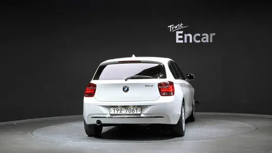 BMW 1 Series (F20) 118d 5 2015 4