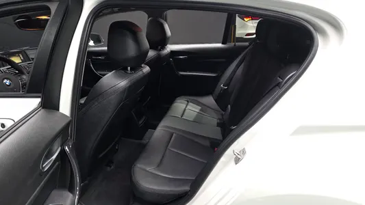 BMW 1 Series (F20) 118d 5 2015 12