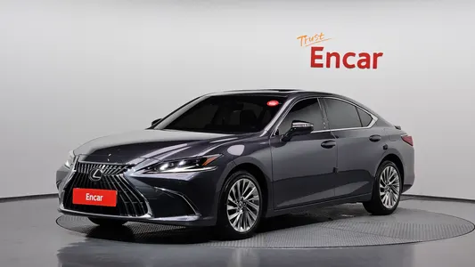 Lexus ES300h 7 2024