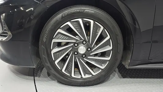Hyundai (DN8) 2021 5