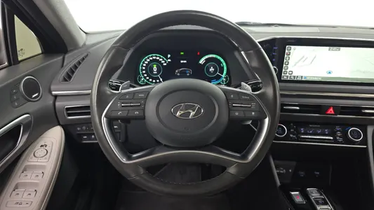 Hyundai (DN8) 2021 13