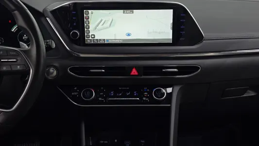 Hyundai (DN8) 2021 14