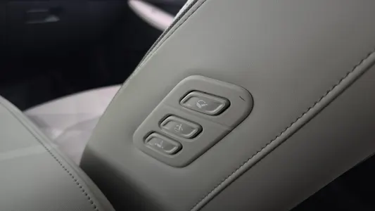 Hyundai (DN8) 2021 31