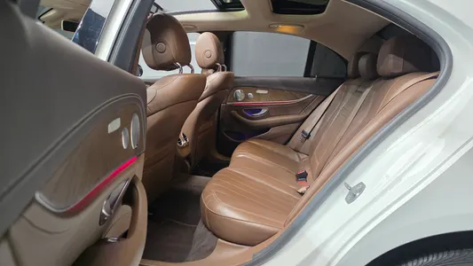 Mercedes-Benz E-Class W213 E300 4MATIC 2018 12