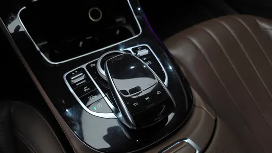 Mercedes-Benz E-Class W213 E300 4MATIC 2018 18