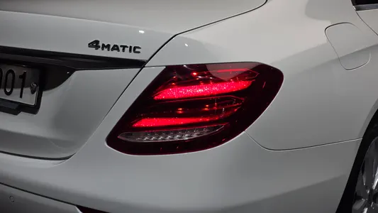 Mercedes-Benz E-Class W213 E300 4MATIC 2018 23
