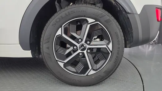 Kia 디 니로 2025 21