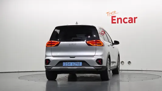 Kia 니로 플러스 2022 4