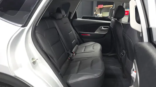 Kia 니로 플러스 2022 12