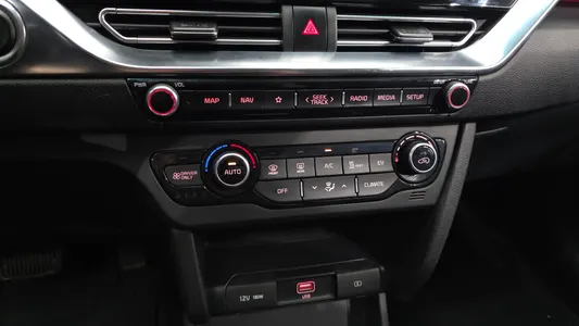 Kia 니로 플러스 2022 16