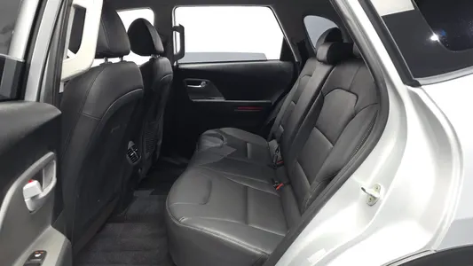 Kia 니로 플러스 2022 27
