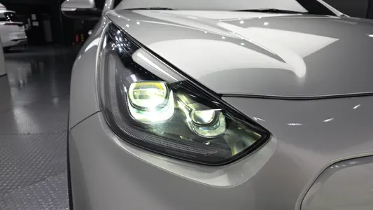 Kia 니로 플러스 2022 23